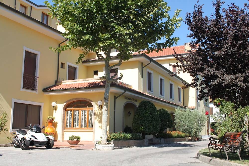 Hotel Girasole 1