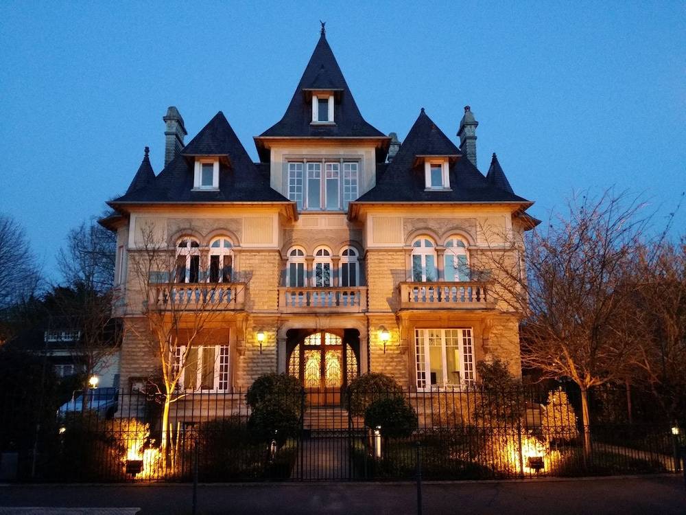 Le Castel Guesthouse 1