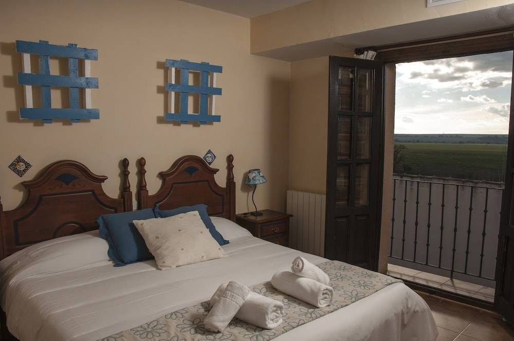 Posada de Zorita de los Canes 2
