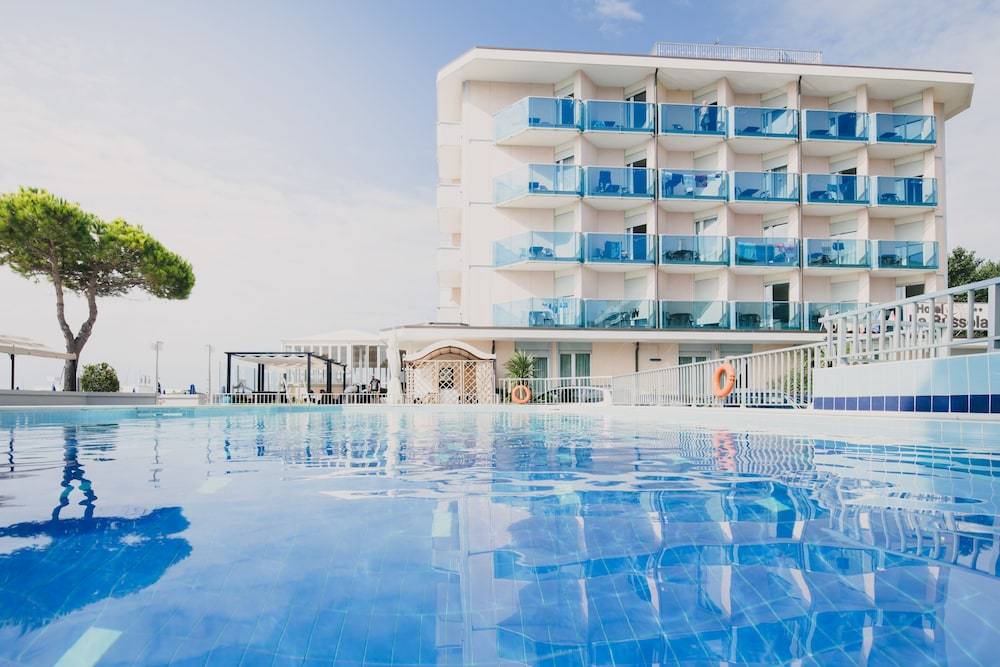 Hotel La Bussola 1