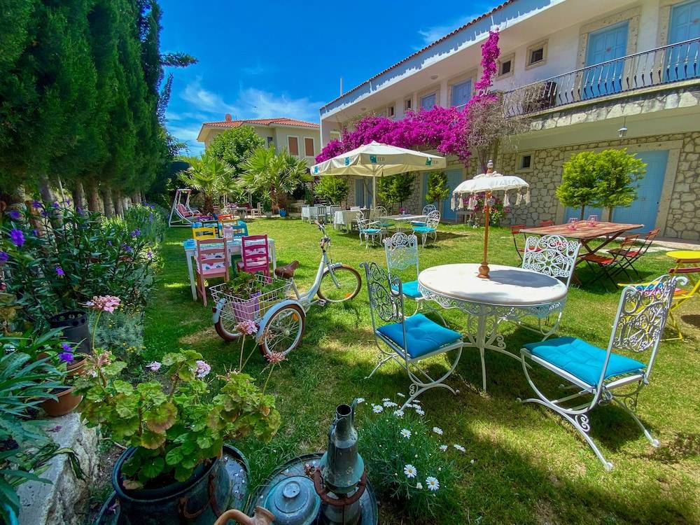 Alasonya Otel Alacati by Lamira 1