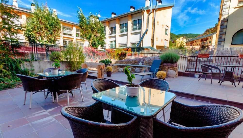 Hotel Flor De Neu 1