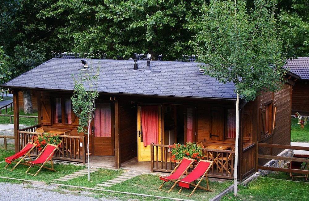 Nou Camping Bungalows 1