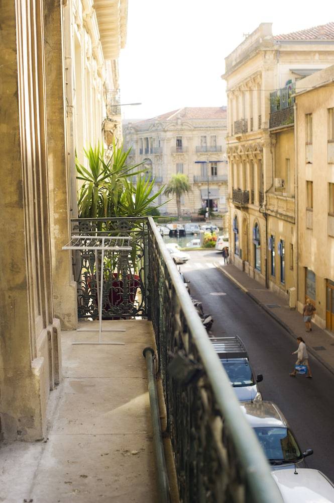 Georges Hostel & Café 1
