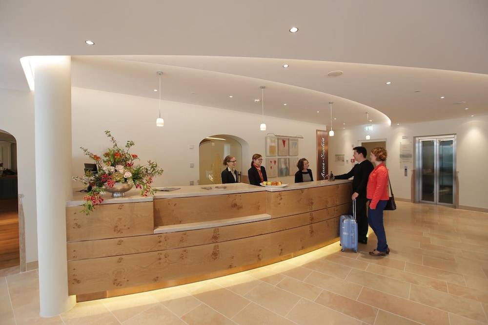 Hotel-Restaurant Anne-Sophie 2