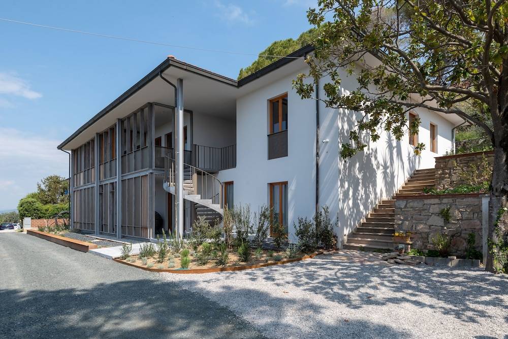 Villa Curiel 1