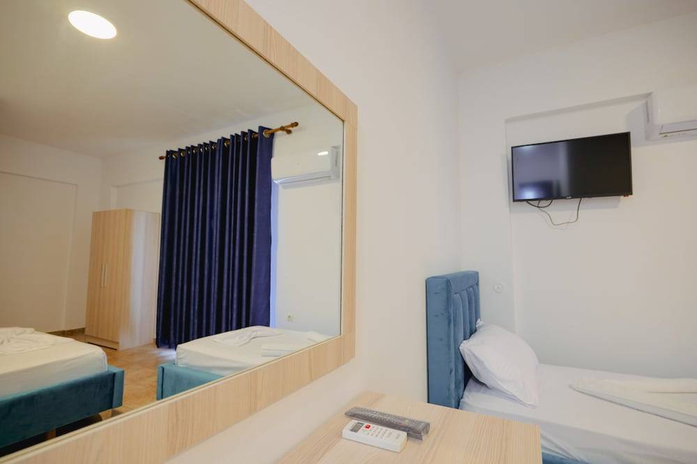 Mema Rooms 2