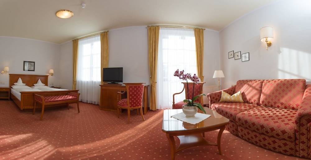 Park Hotel Bellevue 1