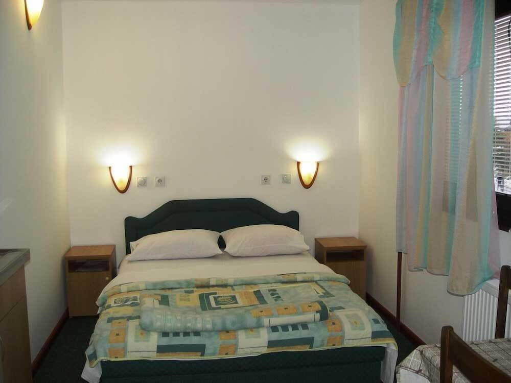 Hotel Pavlović 2