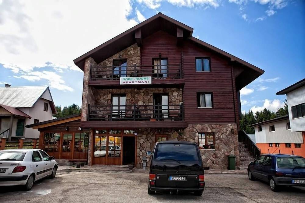 Hotel Pavlović 1
