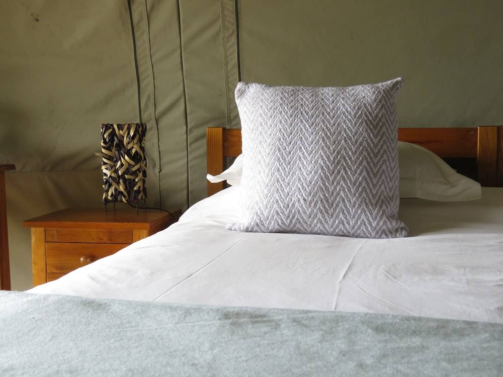 Woodbury Tented Camp – Amakhala Game Reserve 2