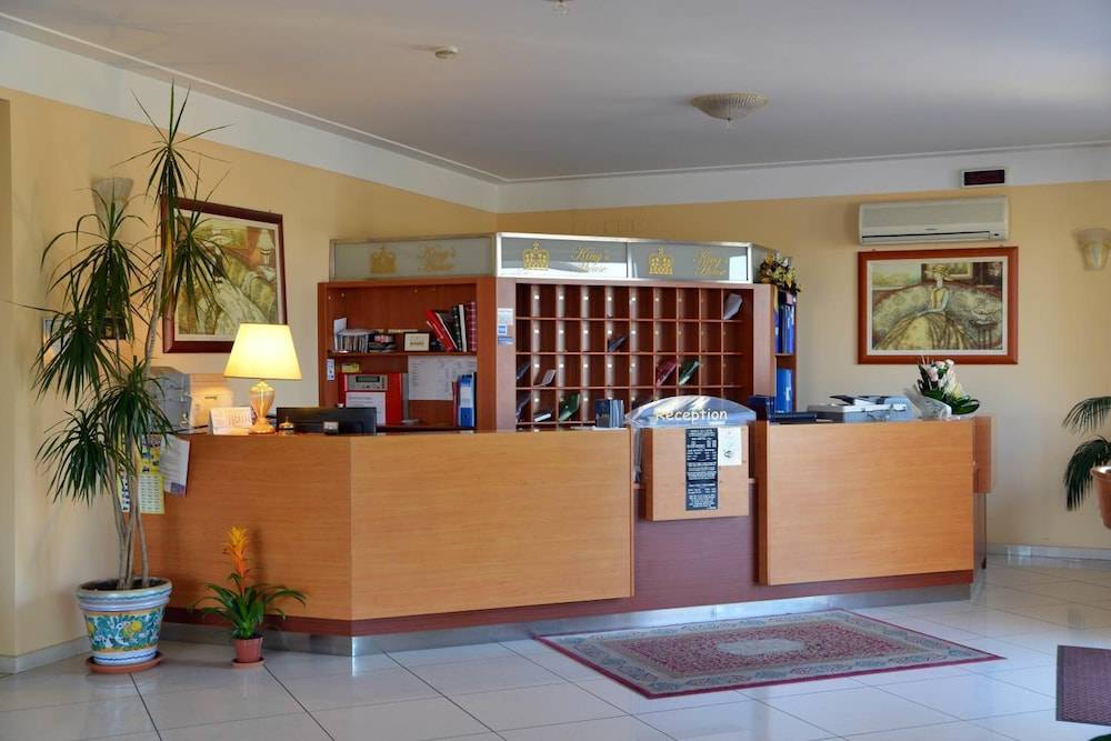 King's House Hotel Resort 2
