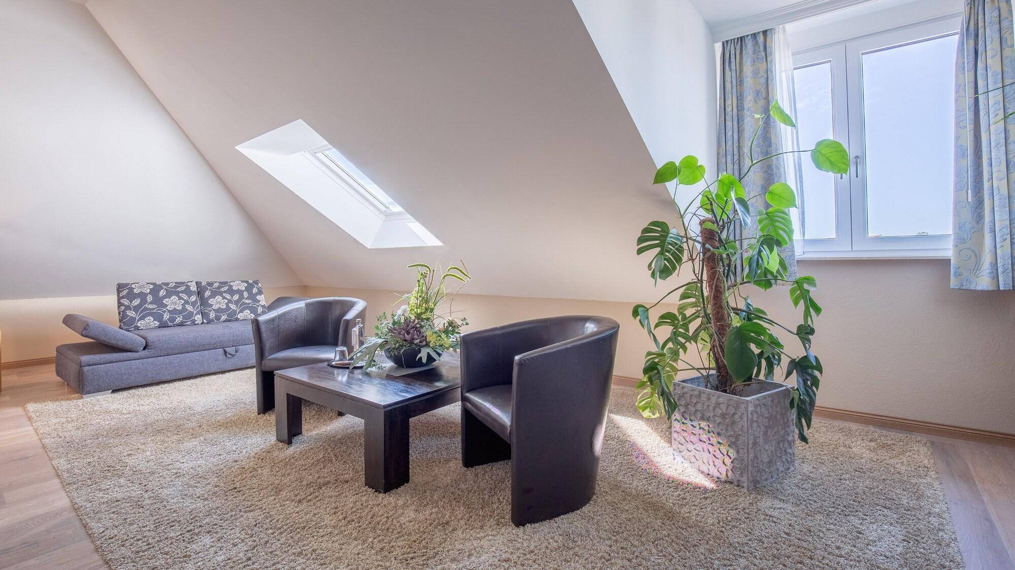 Heuboden Hotel Landhaus Blum 2