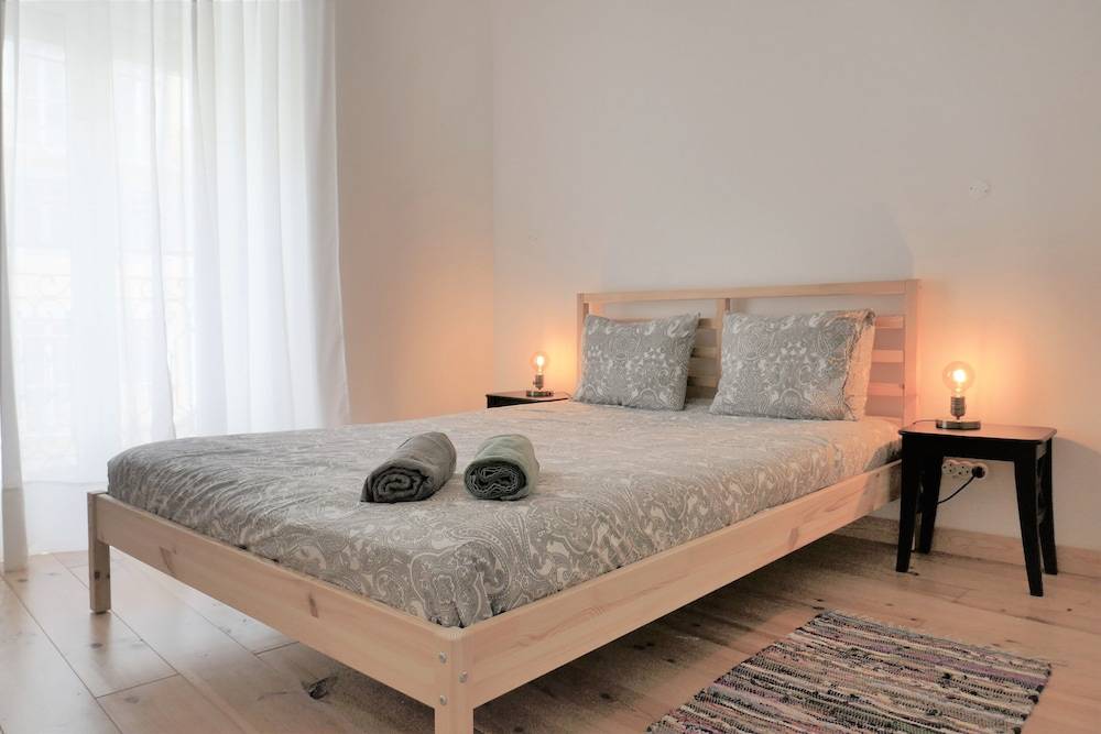 TT Anjos Lisbon Rooms 1