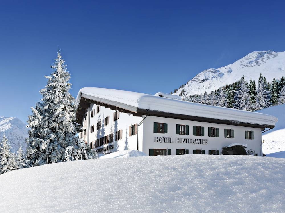 Hinterwies – Ski In / Lodge / Dine 1