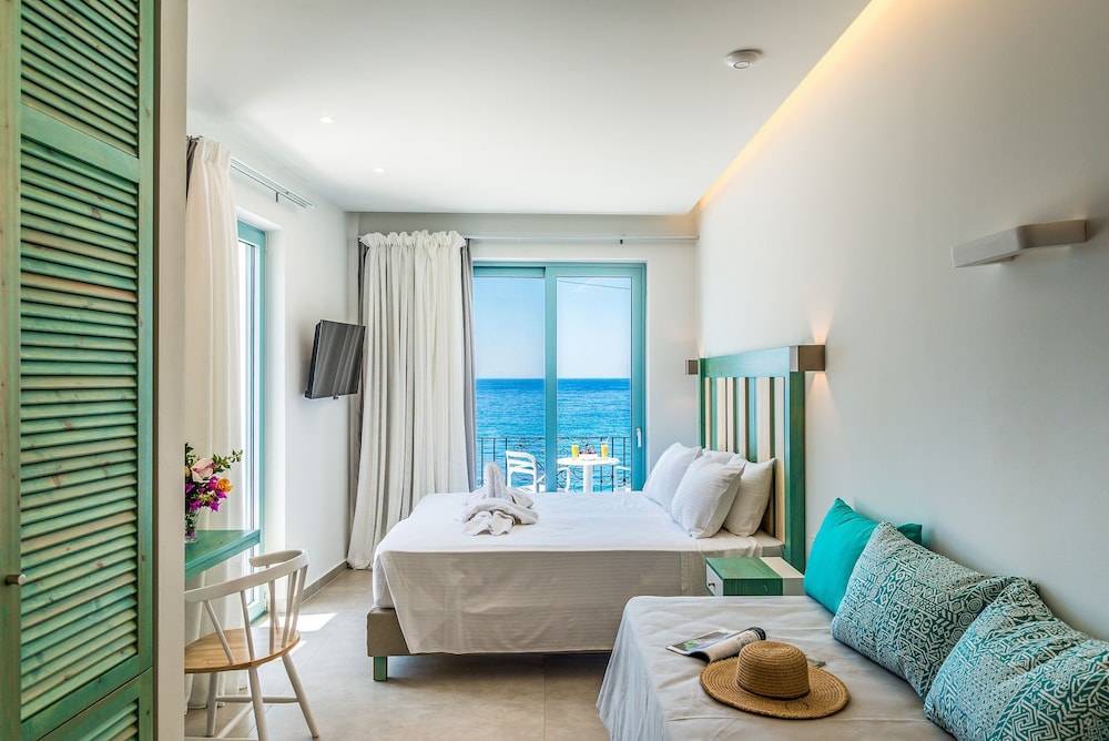 Samaria by the Sea 1