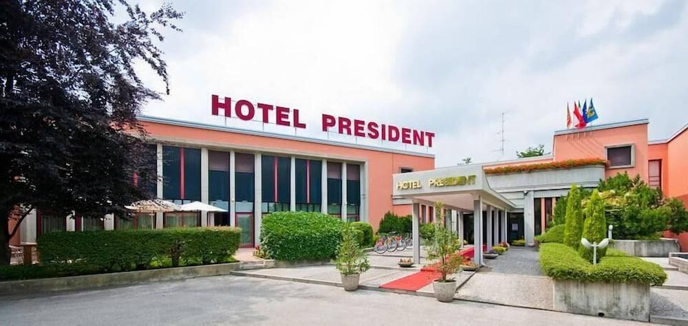 Grand Hotel President 1