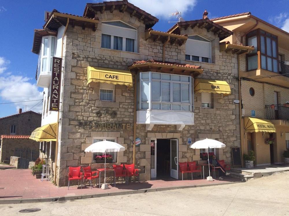 Hostal Monica 1
