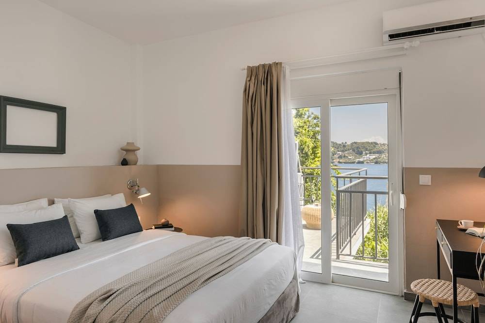The Rock Suites 2