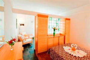 Apartamentos Adjovimar 2