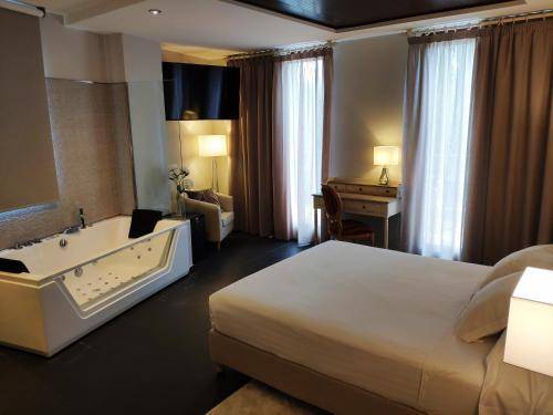 Hotel Puerta del Arco 1