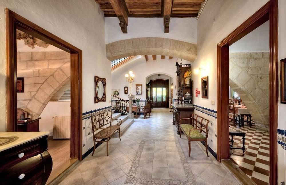 Hotel Casa Ceremines 1