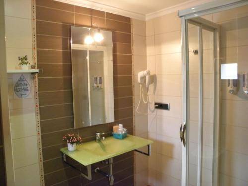Hotel Arco Navia 2