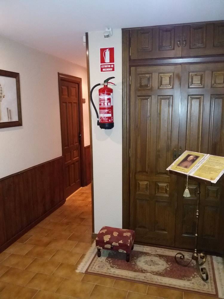 Hostal Rural Moratín 2