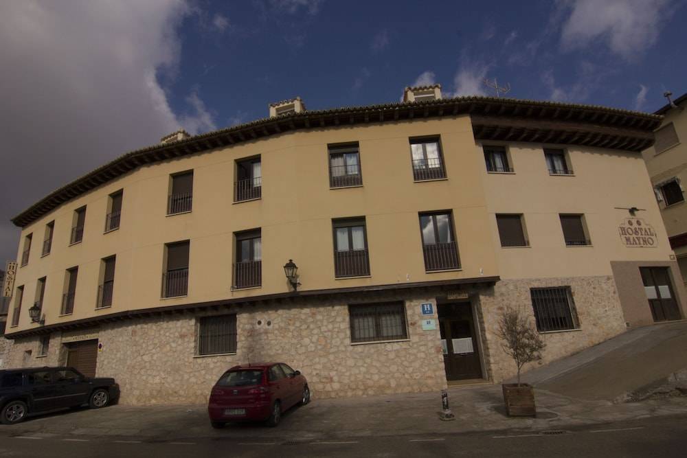 Hotel Mayno 1