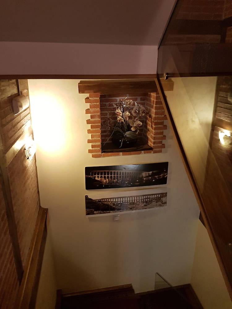 Hostal segovia adults only 2