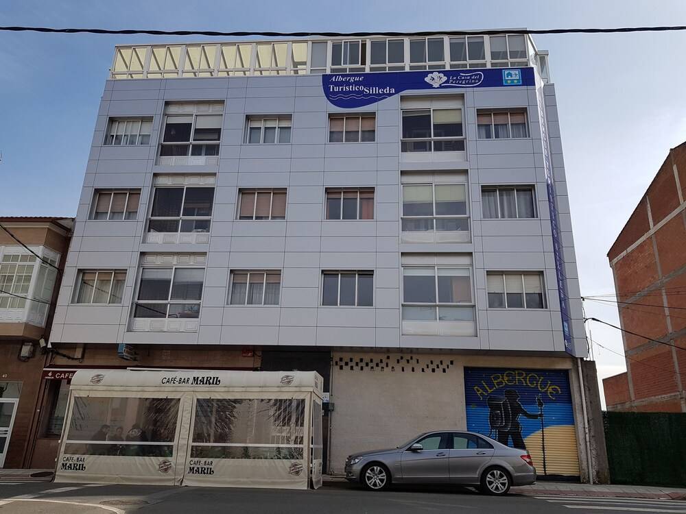 Albergue Turístico Silleda 1