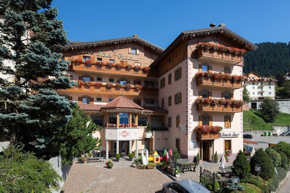 Hotel Cristallo 1