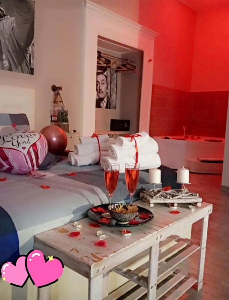 Artisti Sustinea Rooms 1