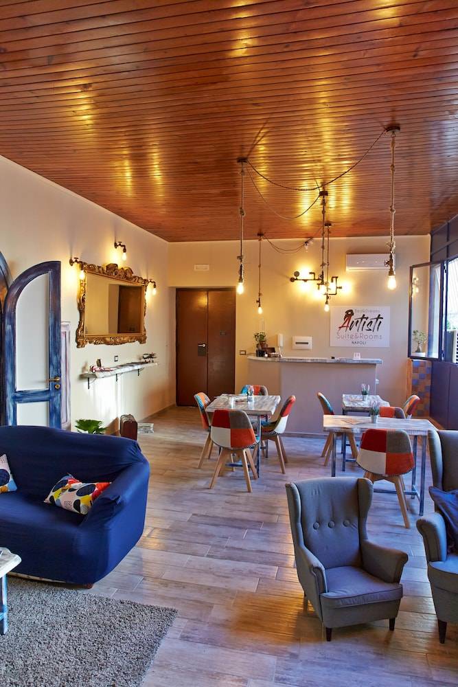 Artisti Sustinea Rooms 2