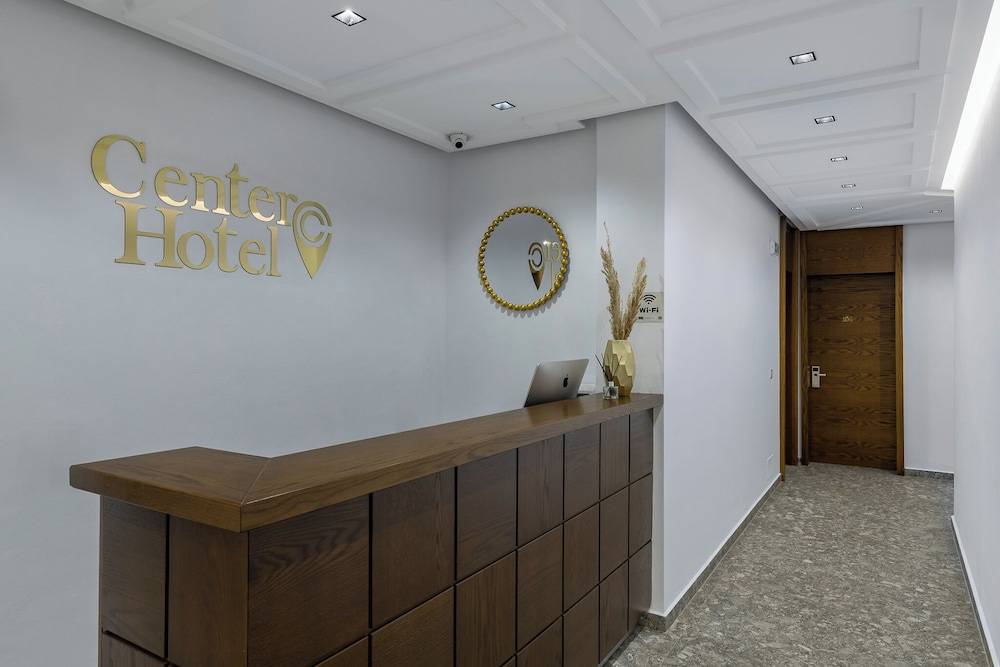 Hotel Center 1