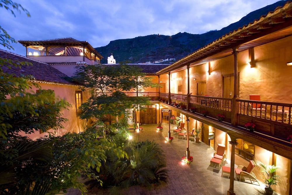 Hotel LIVVO La Quinta Roja 1