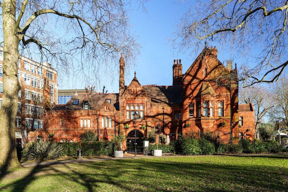 St Paul's Hotel 1