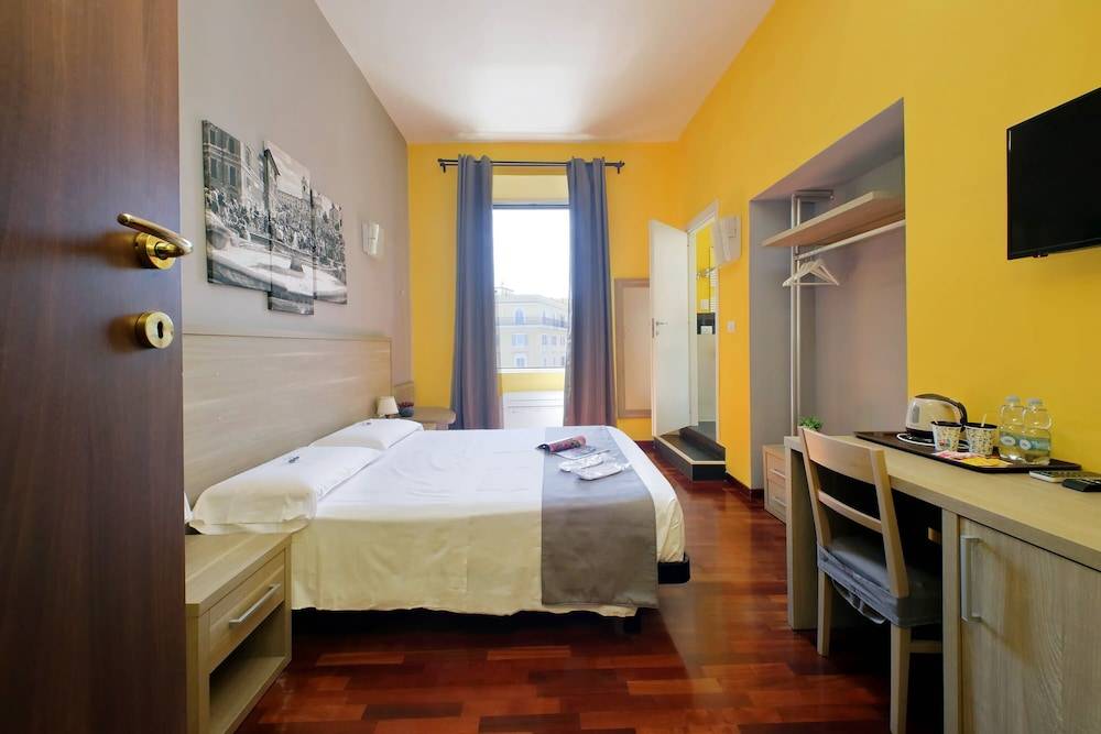 New Moon Guesthouse 1