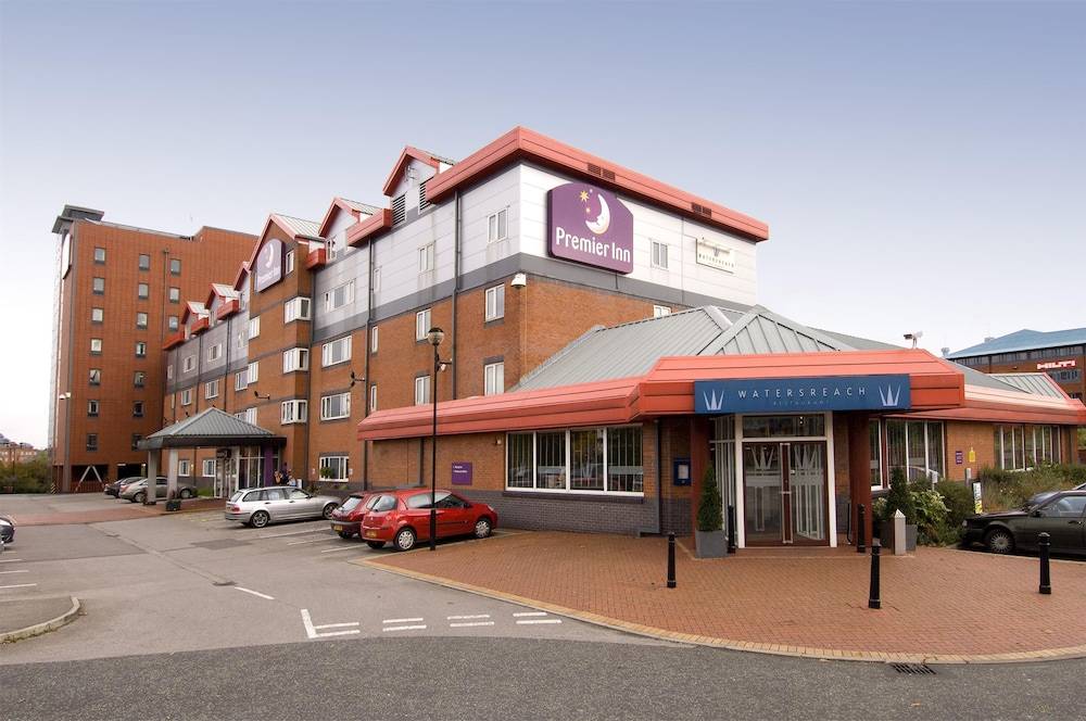 Premier Inn Manchester Old Trafford 1