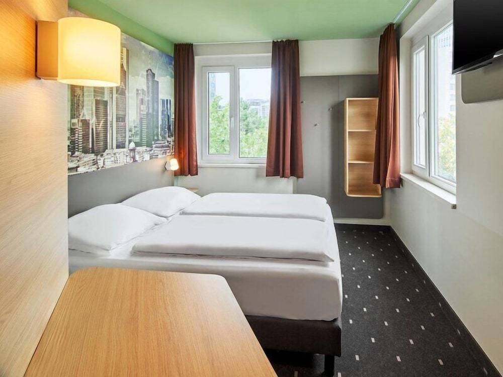 B&B Hotel Frankfurt-West 1