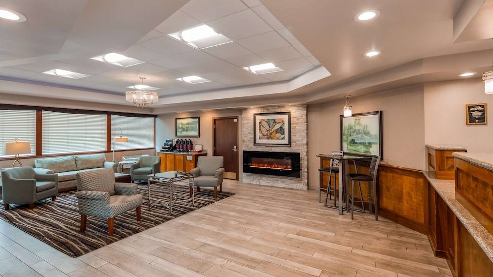 Best Western Plus Rivershore Hotel 2