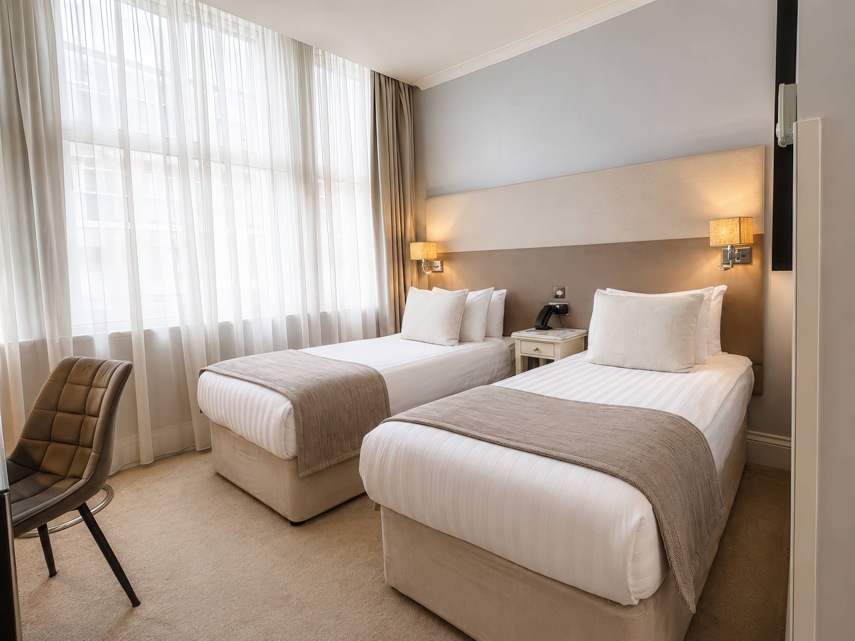 London Bridge Hotel 1
