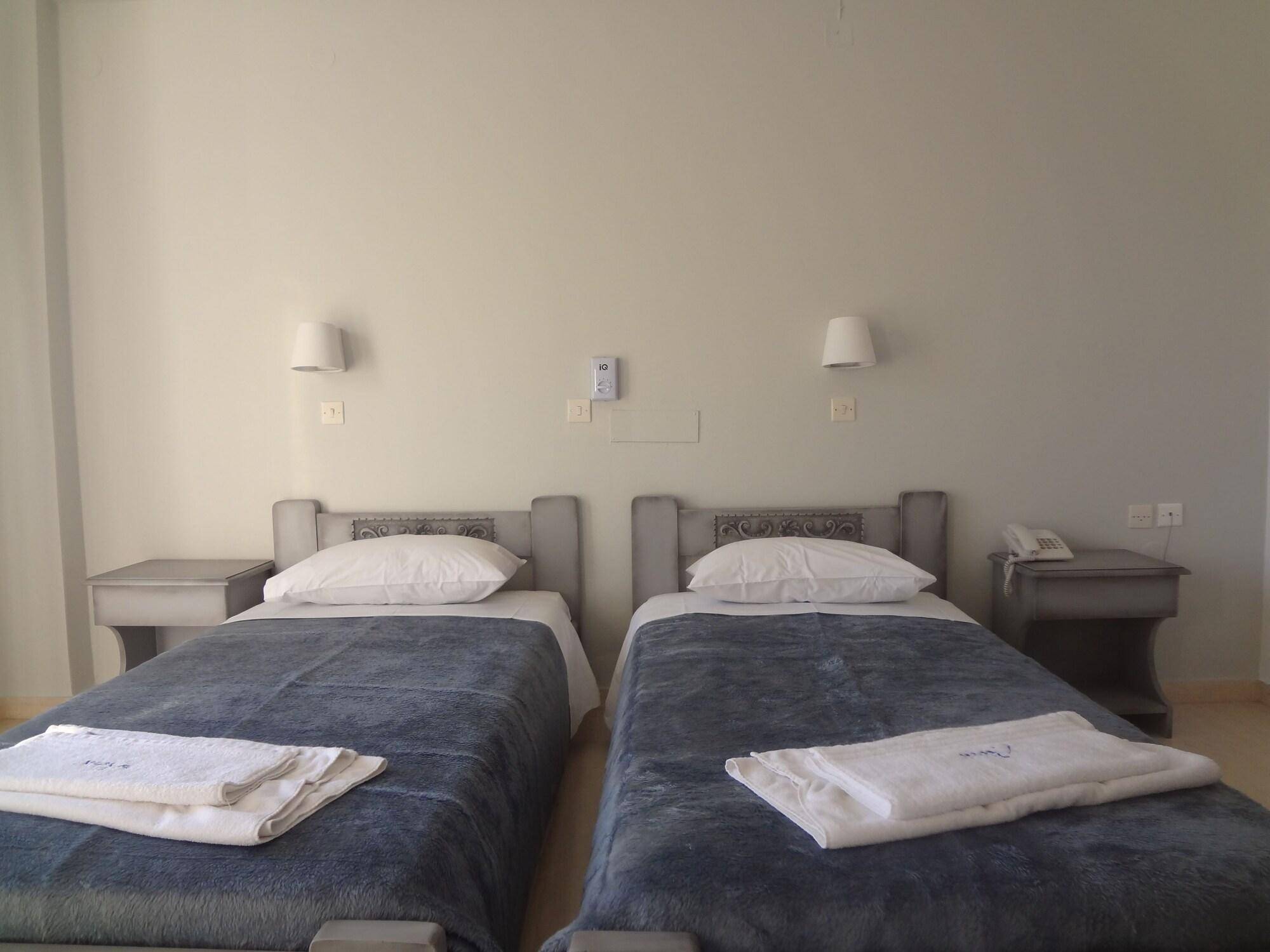 Avra Beach Hotel 1