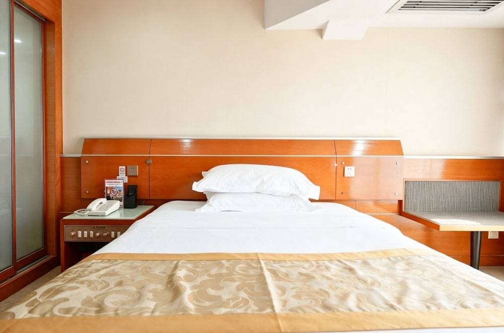 Yihe Hotel Ouzhuang 1