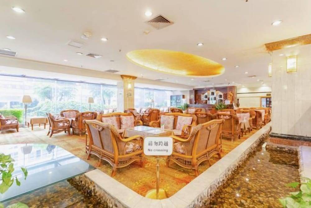 Kunming Golden Spring Hotel 1