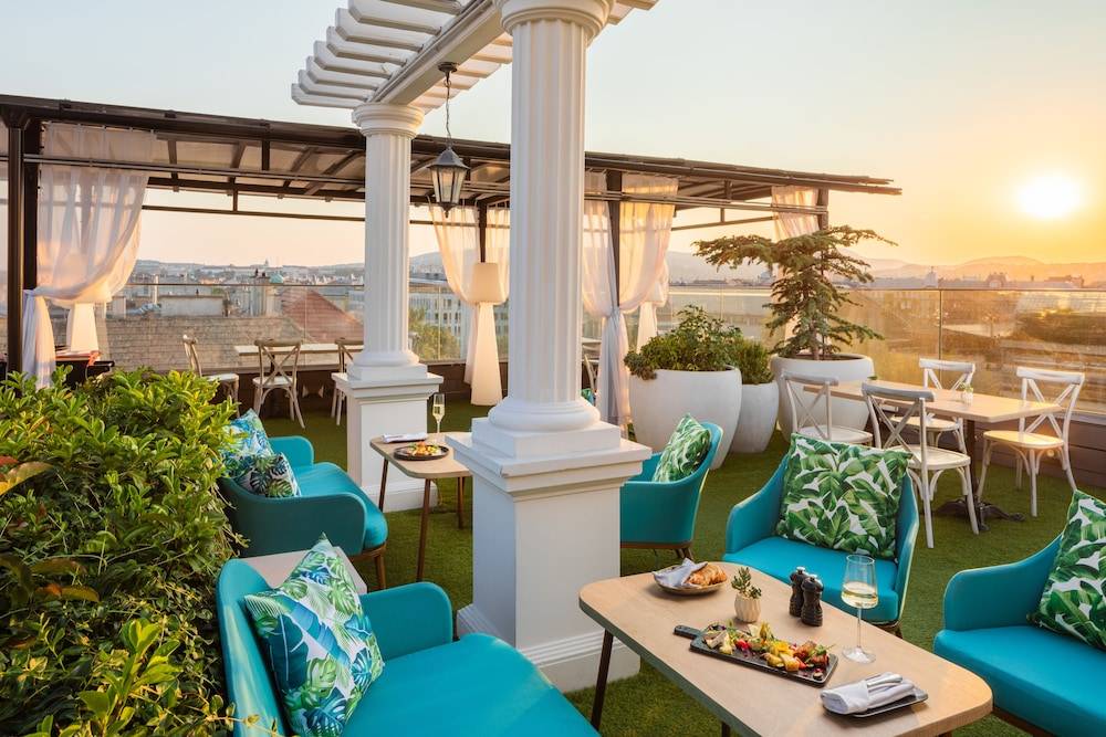 Mystery Hotel Budapest, Preferred Hotels & Resorts 1