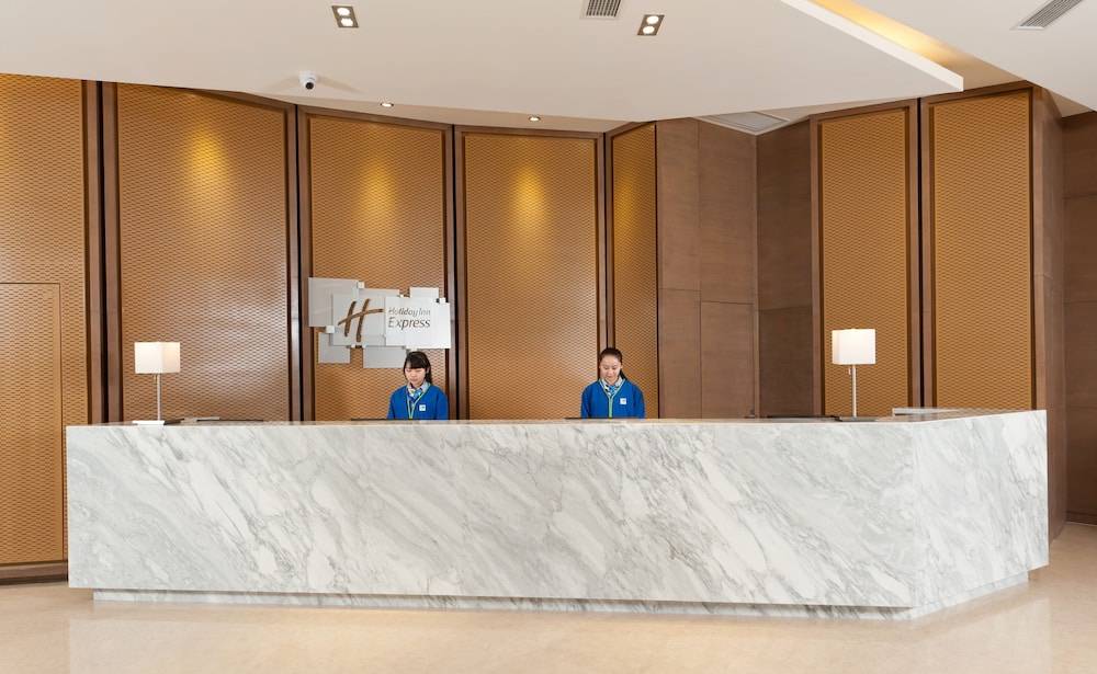 Holiday Inn Express Chengdu West Gate by IHG 2