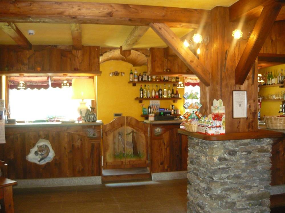 Hotel Villa Plinia 2