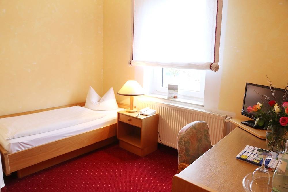 Landhotel & Reiterhof Schumann 2