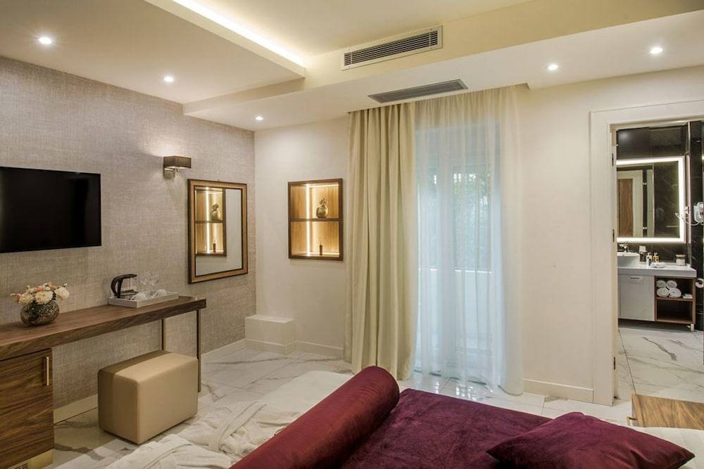Miraval Luxury Rooms 2